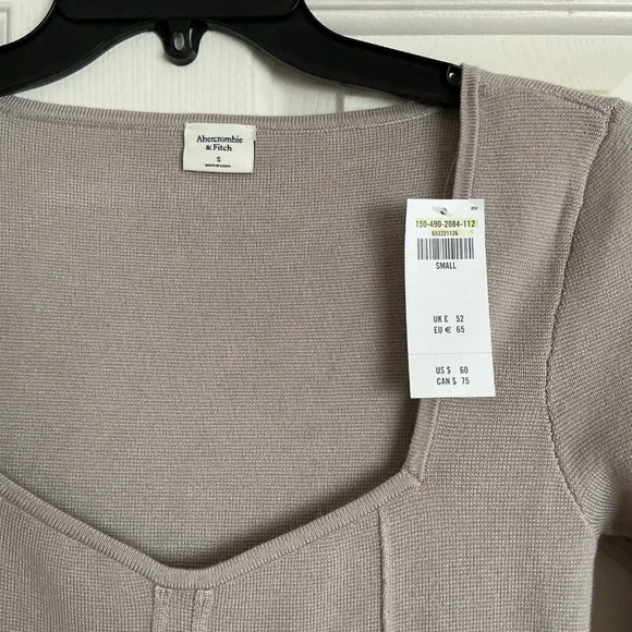 Abercrombie & Fitch long sleeved top - Picture 2 of 4